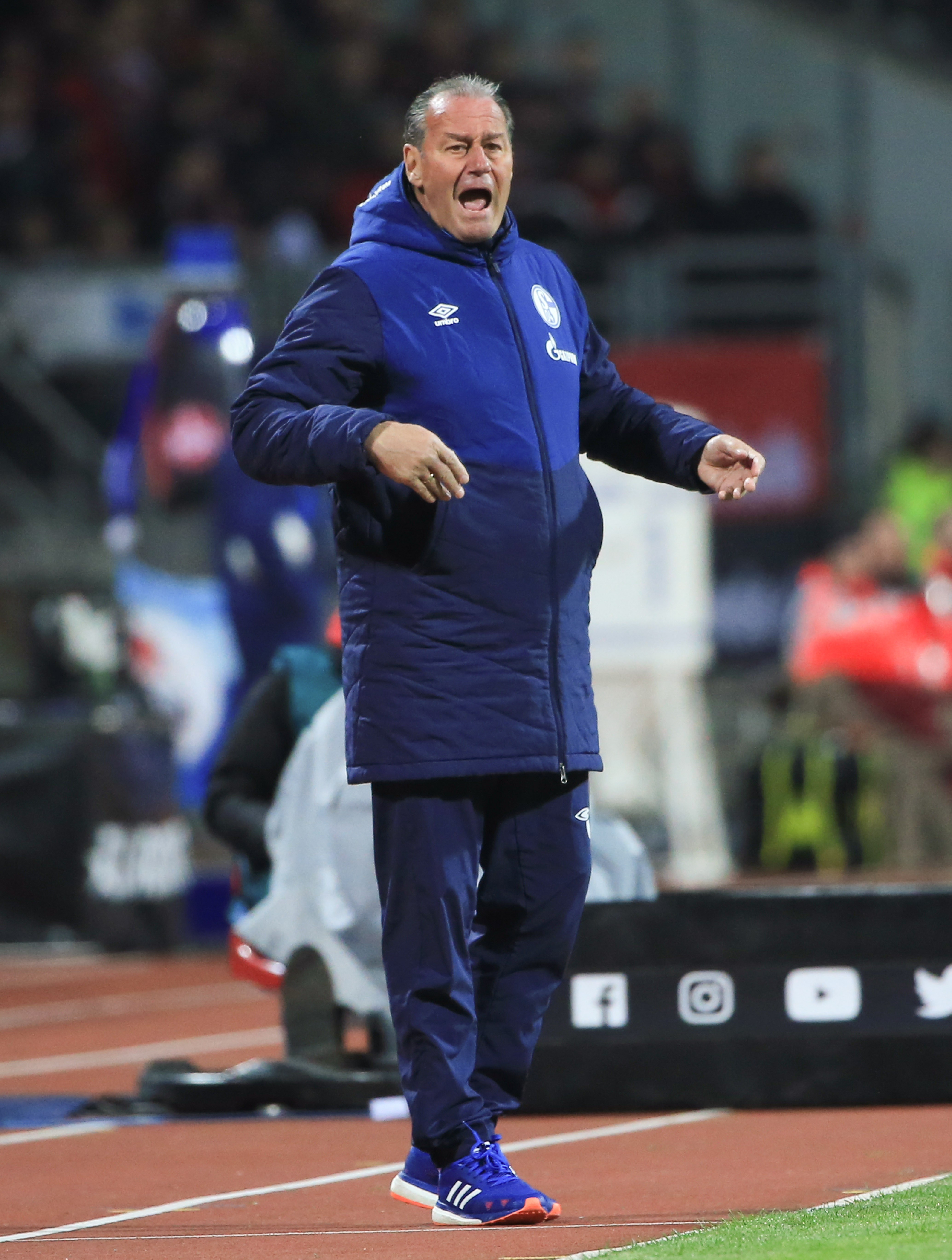 九游官网电脑版网页-沙尔克29轮不胜